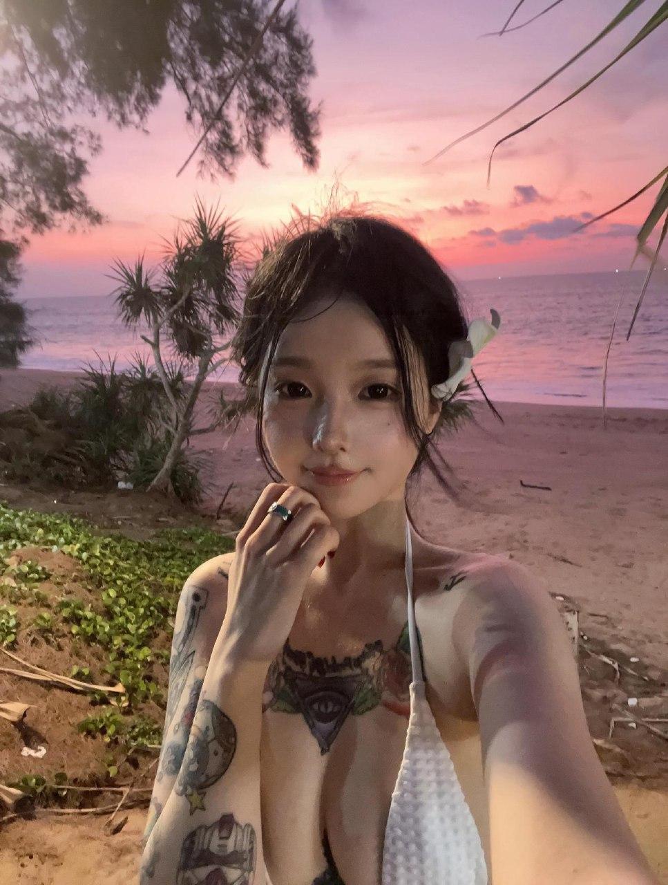 卡通百科老王 – 海边的夕阳【6P】